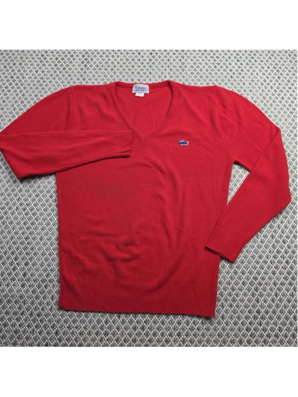 Vintage IZOD Lacoste 100% Cashmere Sweater Red V Neck Crocodile Logo Preppy